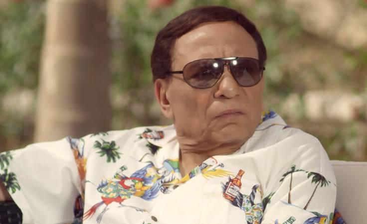 هكذا ردّ “عادل إمام” على اتّهامه بالحصول على 300 مليون للمجيء إلى تونس