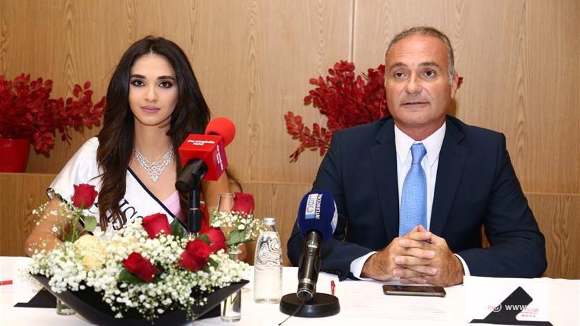 بالصور: ملكة جمال لبنان 2016 ساندي تابت تتسلّم جوائزها