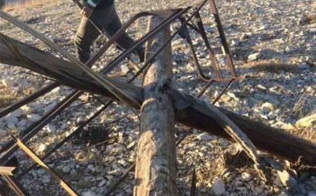 حطموا الصليب في الضنيّة...
فارتفع على علو 72 متراً في وسط بيروت