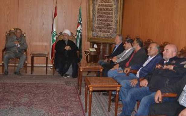 قبلان التقى وفد «اتحادات النقل البرّي»
ووعد بمتابعة المطالب مع الجهات المختصّة

قبلان مستقبلا الوفد