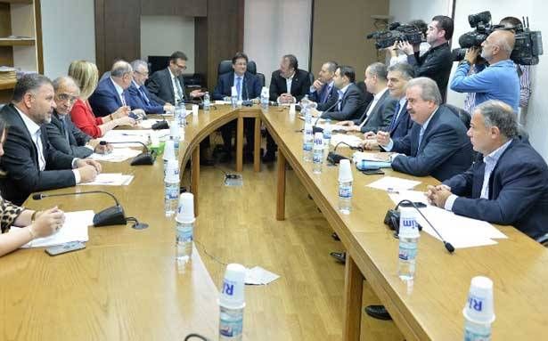 «المال» ناقشت تمويل مشاريع الطرق
كنعان : لاقرار مشروع قانون
فتح اعتماد بقيمة 550.75 مليار ليرة