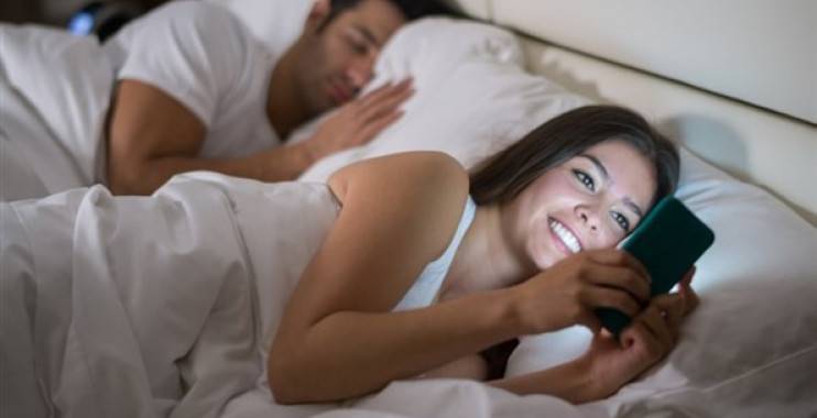 5 أمور تدفع المرأة للخيانة!