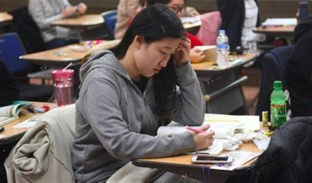 بأغرب الطرق تستعد كوريا الجنوبية لامتحان القبول بالجامعات!