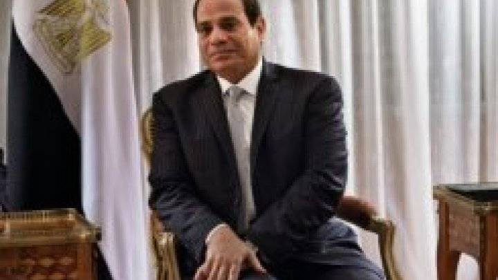 الرئيس المصري يعفو عن 82 سجينا من 