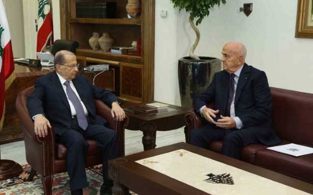 استقبل كرامي ورئيسي طائفتي الكلدان واللاتين 
عون عرض ومقبل أوضاع وزارة الدفاع
قصارجي: نريد عهد أمان وإنصاف للجميع