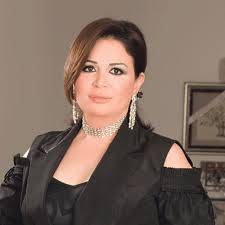 بعد ظهورها بقميص النوم.. إلهام شاهين تخرج عن صمتها (صورة)