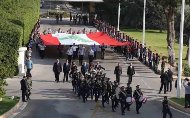 الاستقلال بمنع استباحة ارضنا لمصالح الدول