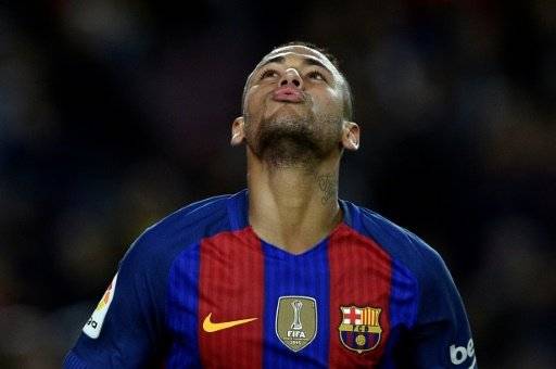القضاء الاسباني يطالب بسجن نيمار سنتين وتغريمه 10 ملايين يورو بسبب صفقة انتقاله