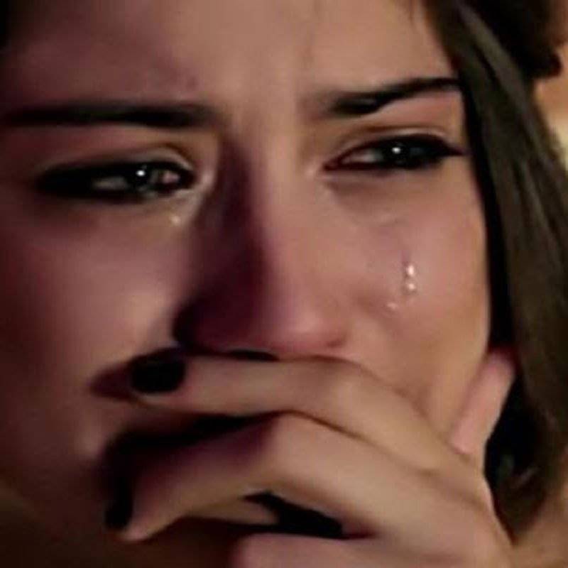 في بلد عربي .. طلقها خطيبها بعد يوم من عقد القران رغم جمالها وشهاداتها!