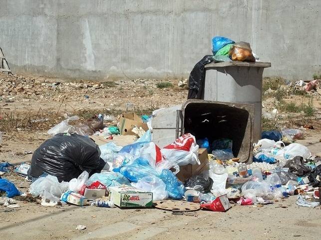 أزمة النفايات في النبطية تتفاقم بعد اقفال مكب الكفور واقتراح بفتح بديل موقت في حاروف