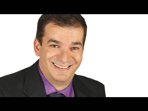 شاهد ولاول مرة زوجة الاعلامي طوني خليفة التي خطفت الانظار!!