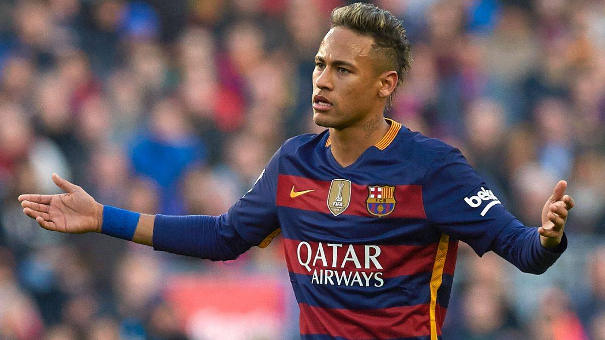 إسبانيا: النيابة العامة تطالب بسجن اللاعب نيمار سنتين وتغريمه 10 ملايين يورو بسبب صفقة انتقاله