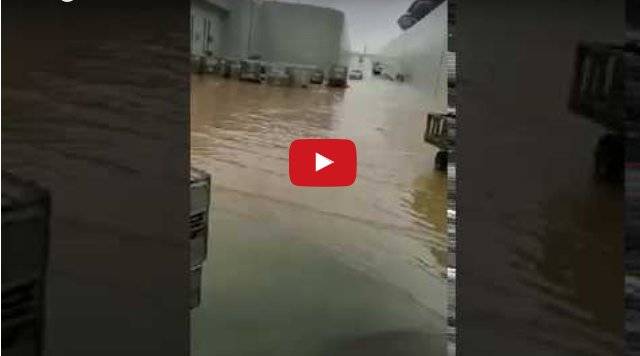 فيديو الأمطار يكشف كارثة بمطار الرياض.. والمدير المناوب: "مبالغات"