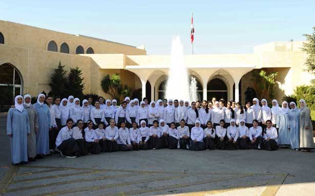 قصر بعبدا يواصل لليوم الرابع
استقبال الطلاب في عيد الاستقلال