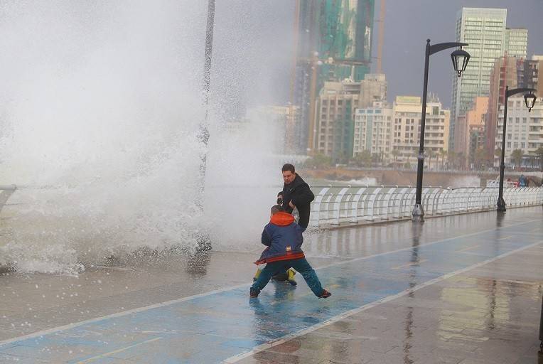 أمطار غزيرة وثلوج..أعنف عاصفة ستضرب لبنان