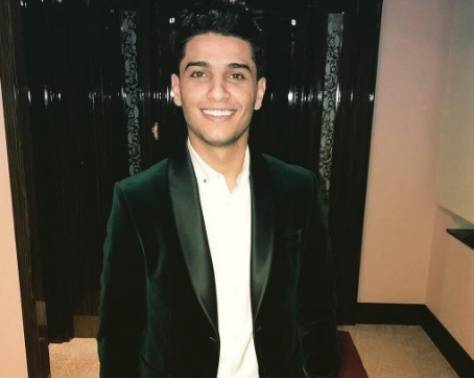 فيديو رائع - محمد عساف يتخطى التهديدات ويتجول في شوارع فلسطين