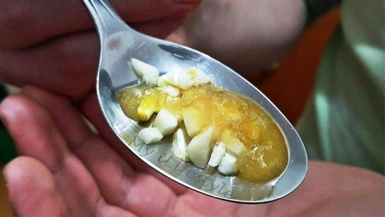 تناولوا العسل والثوم .. النتيجة ستدهشكم!