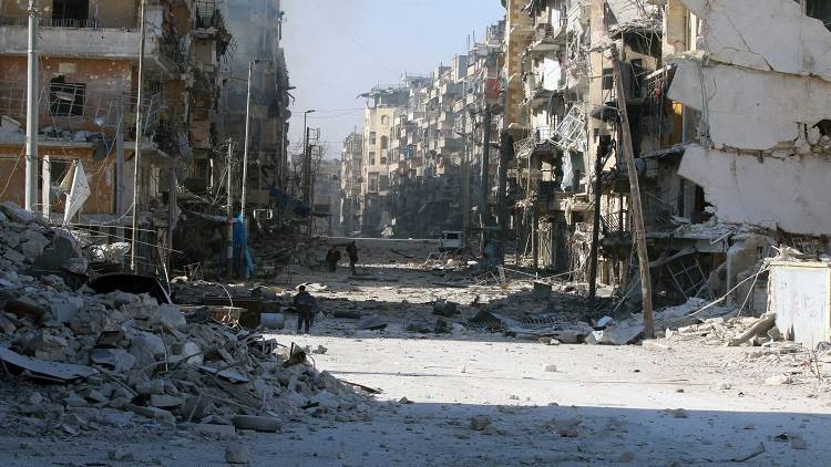 حميميم: تحرير 14 حيا شرق حلب وخروج نحو 9 آلاف مدني