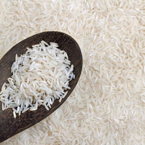 أرز بلاستيكي خطير على صحّة الانسان أصبح في الأسواق.. إليكم الطريقة البسيطة لاكتشافه!!