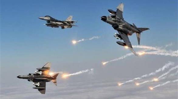 العراق: طيران التحالف الدولي يقصف جسور الموصل