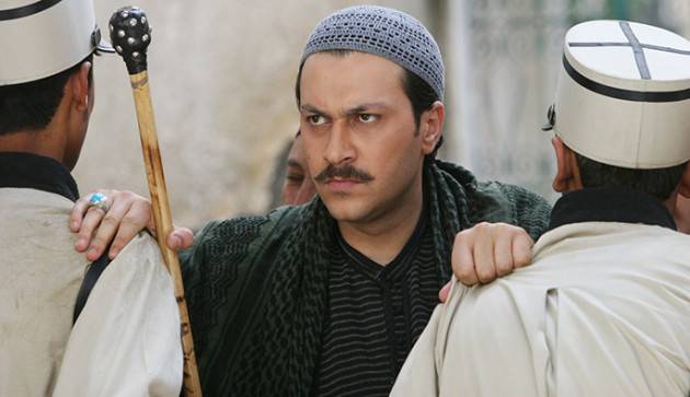 بالصورة - انتفاخ وجه وائل شرف!