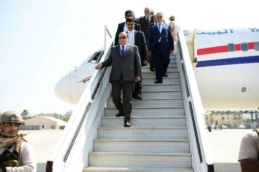 مبعوث الامم المتحدة يلتقي الرئيس اليمني في عدن