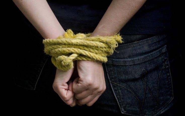 في الطريق الجديدة.. أوقفا للإشتباه بهما