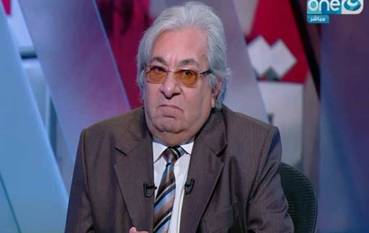 بالفيديو.. فاروق فلوكس يكشف عن اسمه الحقيقي وسبب اللقب
