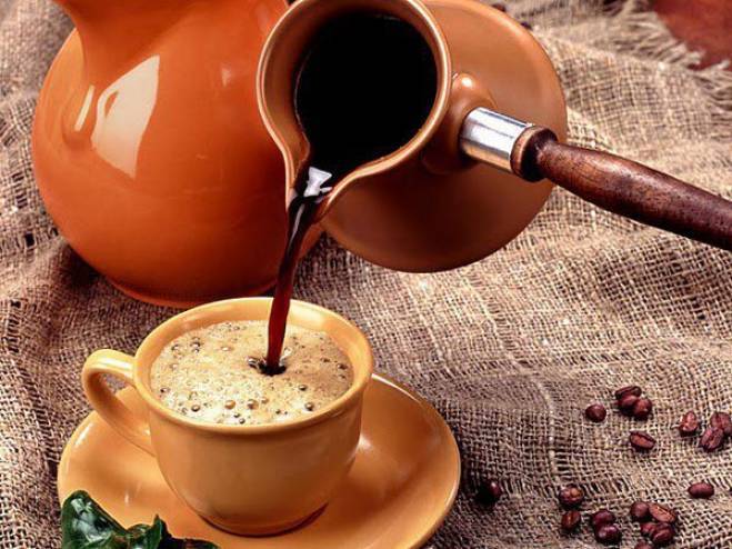 احذروا شرب القهوة بعد الأكل مباشرة