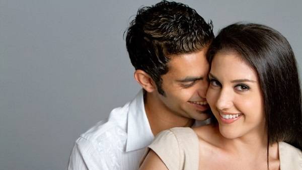 6 صفات تثير الرجل ولا يستطيع مقاومتها!