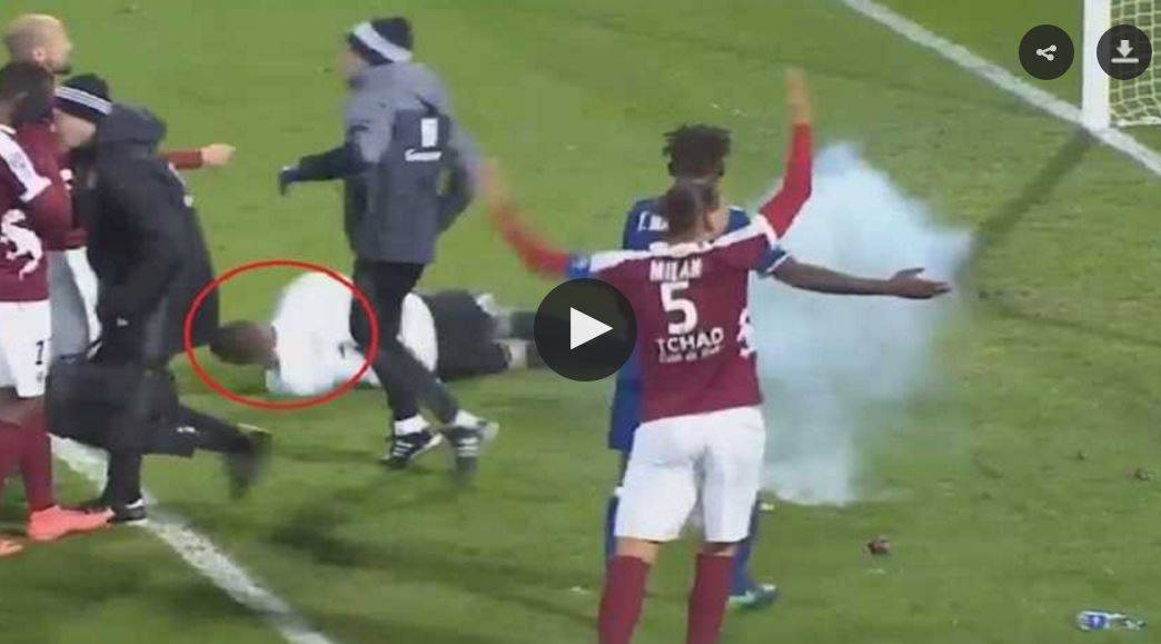 شاهد.. لعبة نارية تنفجر بوجه حارس فرنسي.. والنتيجة؟!