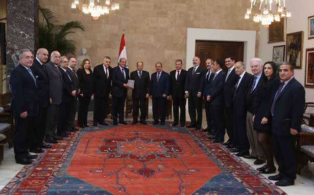 استقبل نسناس ومُعدّي دراسة «نهوض لبنان» وصحناوي و«حركة الارض»
عون : هناك استحالة للإستمرار بالإعتماد على الإقتصاد الريعي