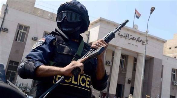 مصر: إحالة 10 رجال شرطة للتحقيق في قضية مقتل سجين