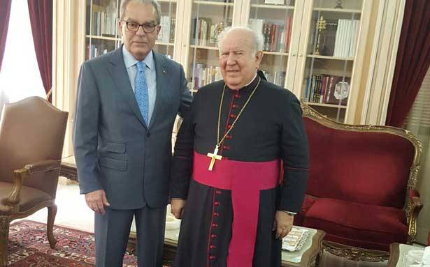 الخازن بعد لقائه مطر :
ندعو لحكومة تكنوقراط