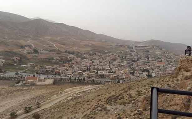 نافذون يستولون على اراضي بلدية رأس بعلبك والمشاعات