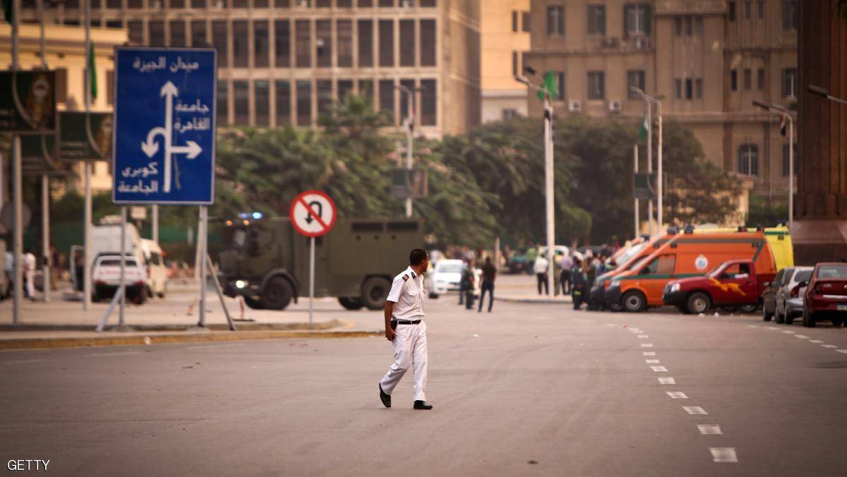 مقتل 4 رجال شرطة مصريين بتفجير في الجيزة