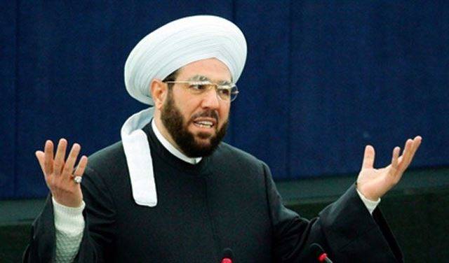 دعوى لتوقيف مفتي سوريا قبل مغادرته لبنان