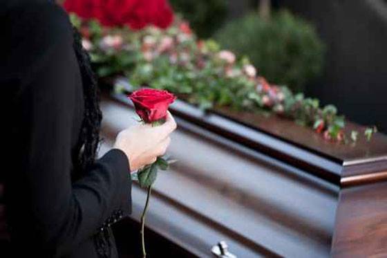 بالصورة: الموت يفجع فنانَا سوريًا شهيرًا وزوجته!!