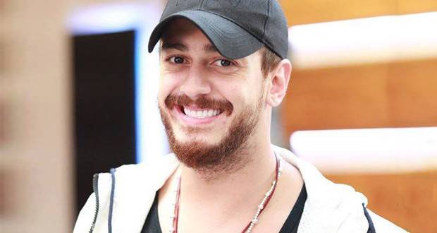بالفيديو.. والد سعد لمجرد يهديه أغنية مؤثرة!