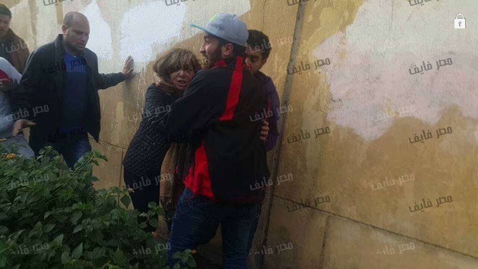 بالفيديو تعرض الاعلامية لميس الحديدي زوجة عمرو اديب للضرب