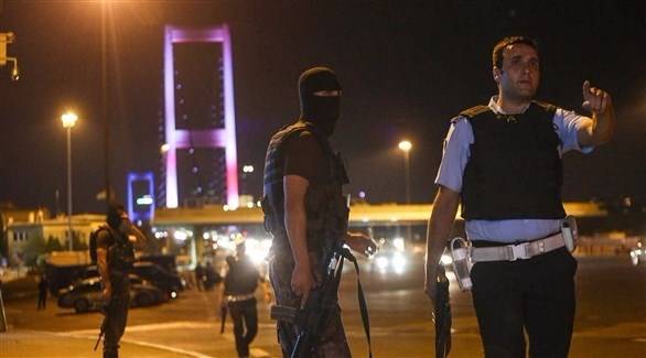 تركيا تعتقل أكثر من 200 عضو من حزب مؤيد للأكراد وتقصف أهدافاً بالعراق