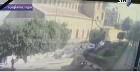 بالفيديو: لحظة دخول الإرهابي إلى كنيسة البطرسية وتفجير نفسه