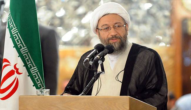 رئيس القضاء الايراني: تصريحات تيريزا ماي تافهة