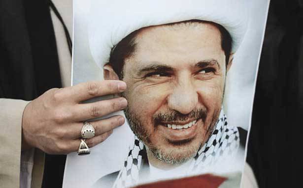 السجن 9 سنوات لزعيم المعارضة البحرينية
الشيخ سلمان : لم يزدني الا ثباتاً واصراراً