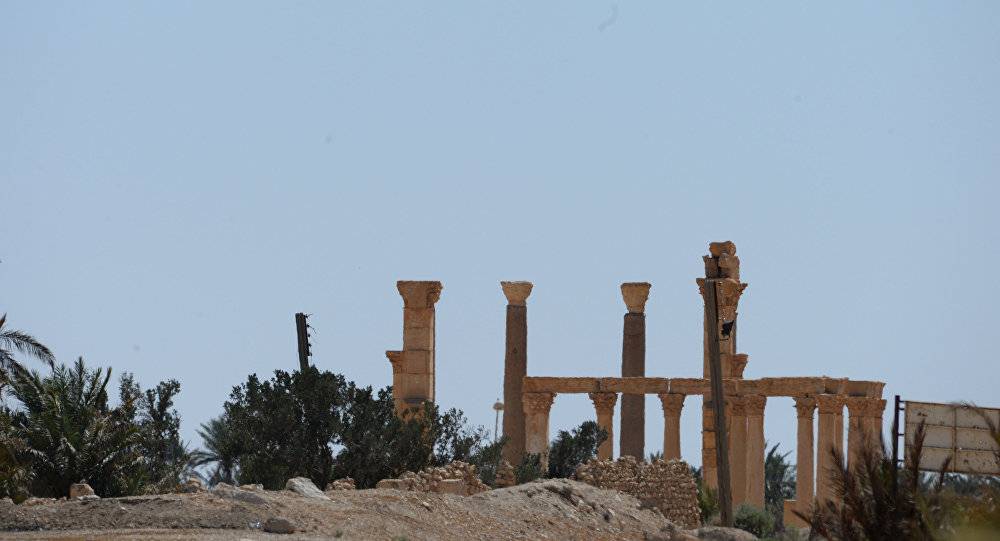 الجيش السوري يستعيد السيطرة على مرتفعات قرب القاعدة الجوية "تي فور" في تدمر