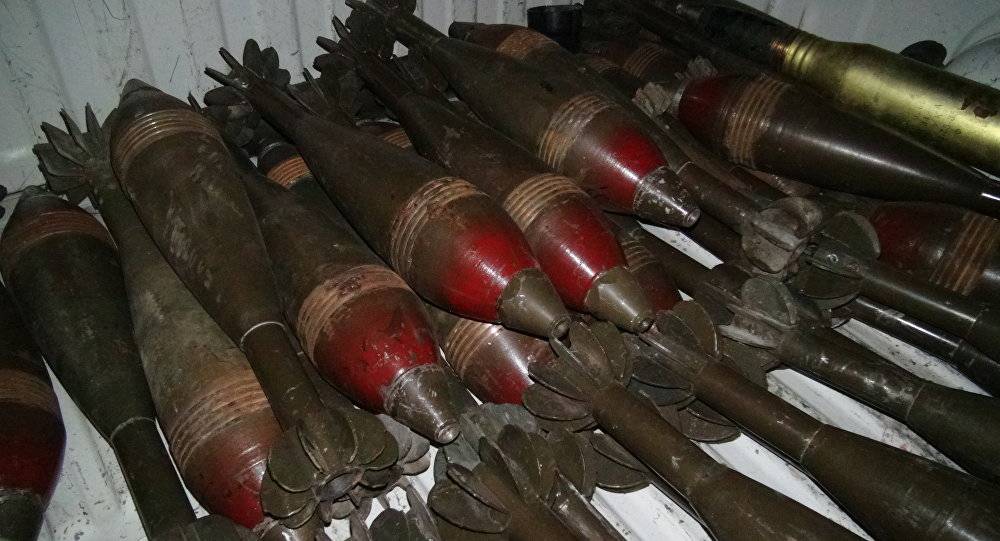 بالفيديو...هكذا تخلت "جبهة النصرة" عن سلاحها وهربت