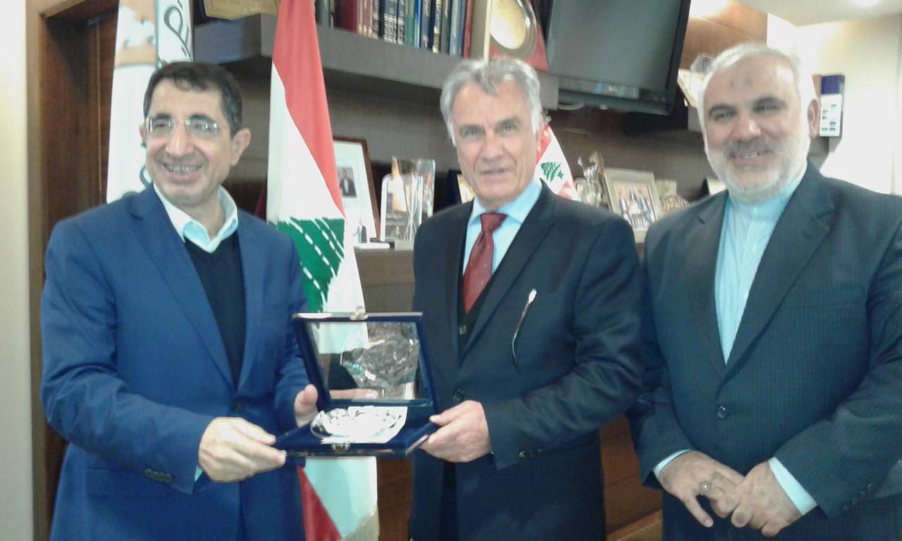 الحاج حسن بحث مع وفد ايراني في تعزيز شراكات الأعمال لفتح أسواق تصديرية جديدة