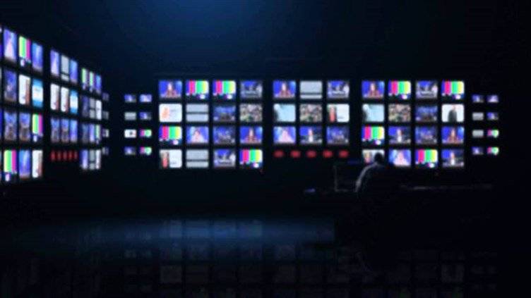 مراسل في محطة لبنانية شهيرة سيغادر إلى أميركا للعمل في محطة عالميّة!
