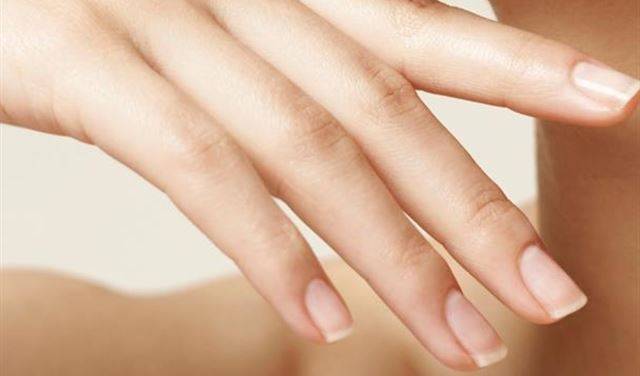 لتطويل الأظافر سريعاً.. 4 وصفات طبيعية