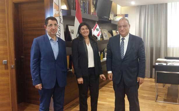 الحاج حسن بحث مع وفد إيراني
تعزيز شراكات الأعمال وفتح الأسواق